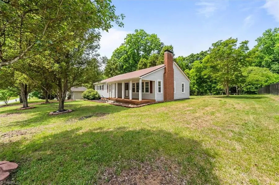 1720 Fisher Ferry Street, Thomasville, NC 27360 - #3