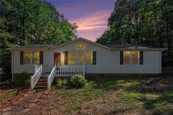 194 Pinehaven Drive, New London, NC 28127