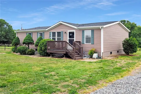 1677 Jennings Road, Olin, NC 28660
