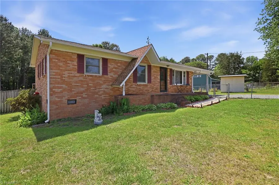6997 Arden Road, Thomasville, NC 27360 - #3