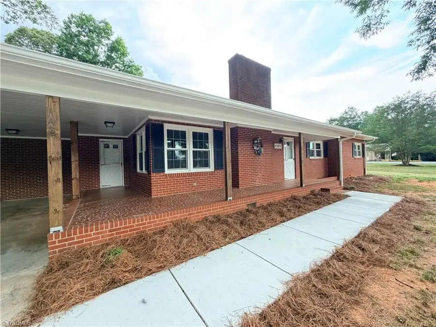 4505 Us Highway 21, Hamptonville, NC 27020 - #2