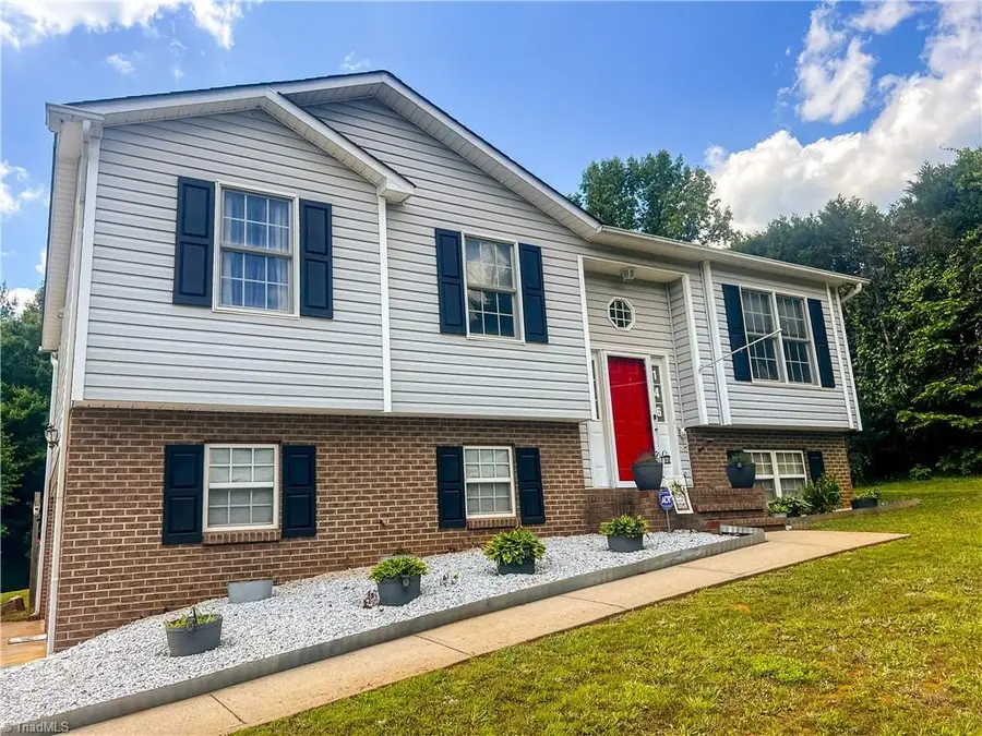 146 S Bridgewater Road, Mount Airy, NC 27030 - #3