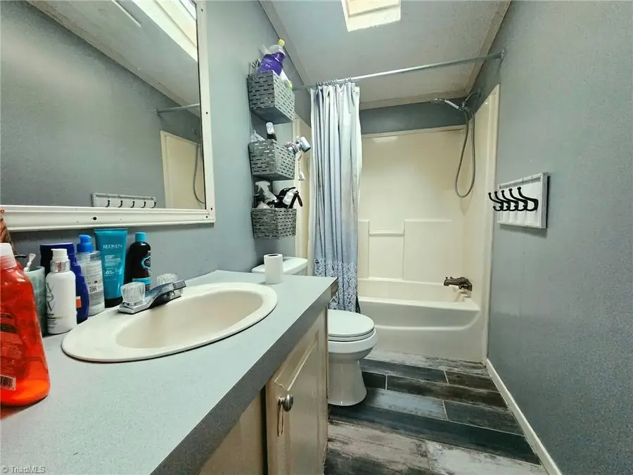 9661 Hampton Road, Lexington, NC 27295 - #2