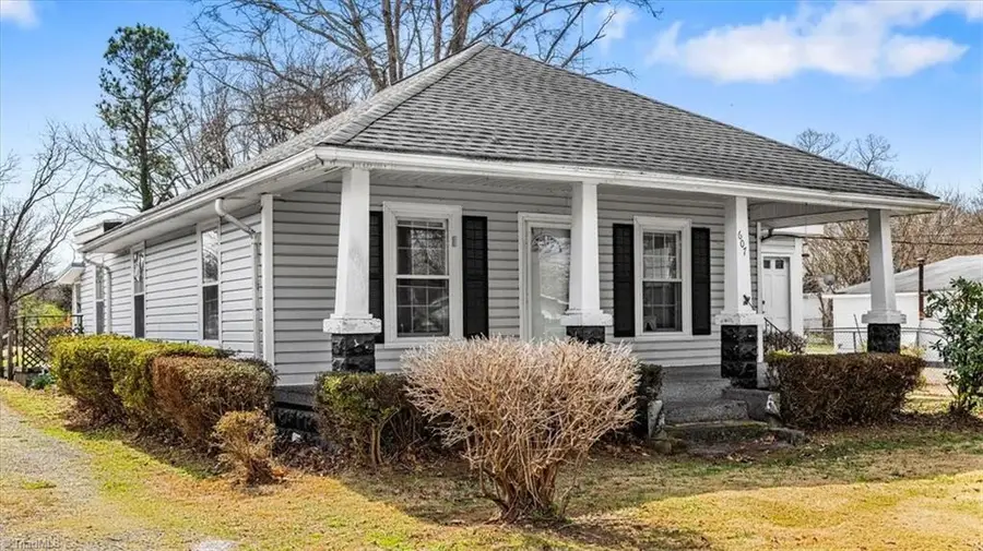 607 Thomas Street, Reidsville, NC 27320 - #3