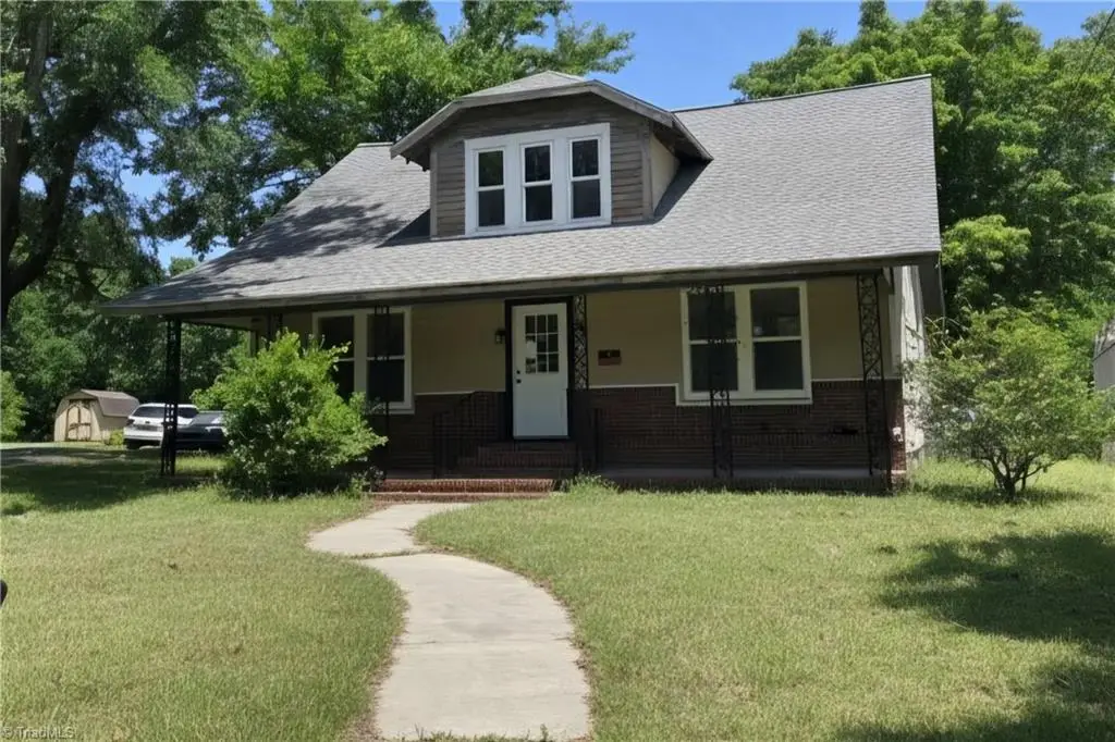 312 Culbreth Avenue, Thomasville, NC 27360 - #1