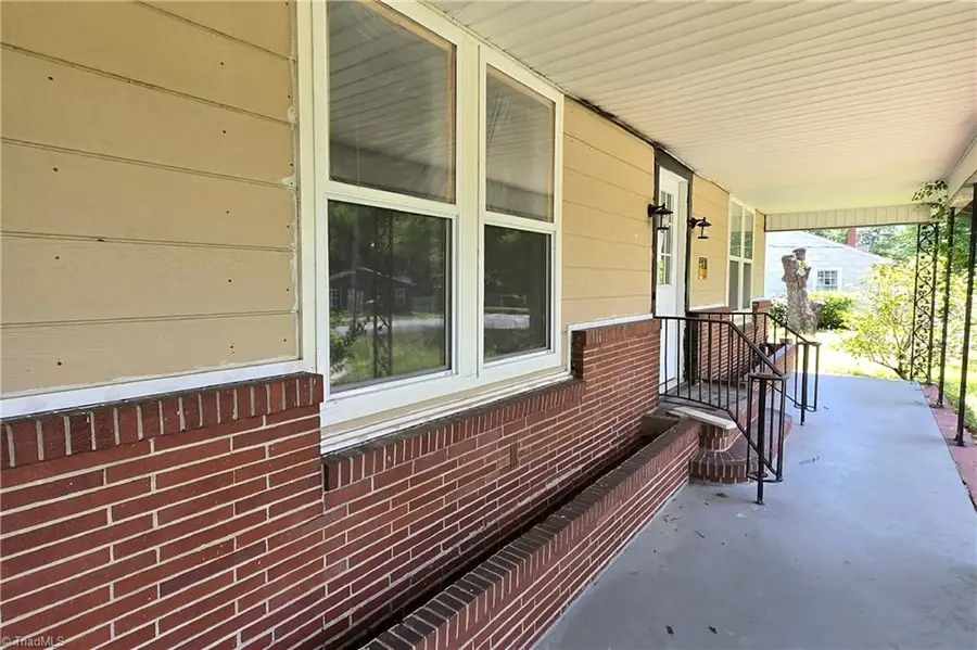 312 Culbreth Avenue, Thomasville, NC 27360 - #2