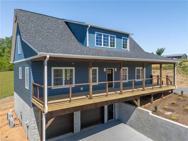 591 Edelweiss Trail, Hillsville, VA 24343
