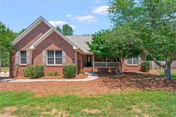 6417 Cape Wedgewood Circle, Browns Summit, NC 27214