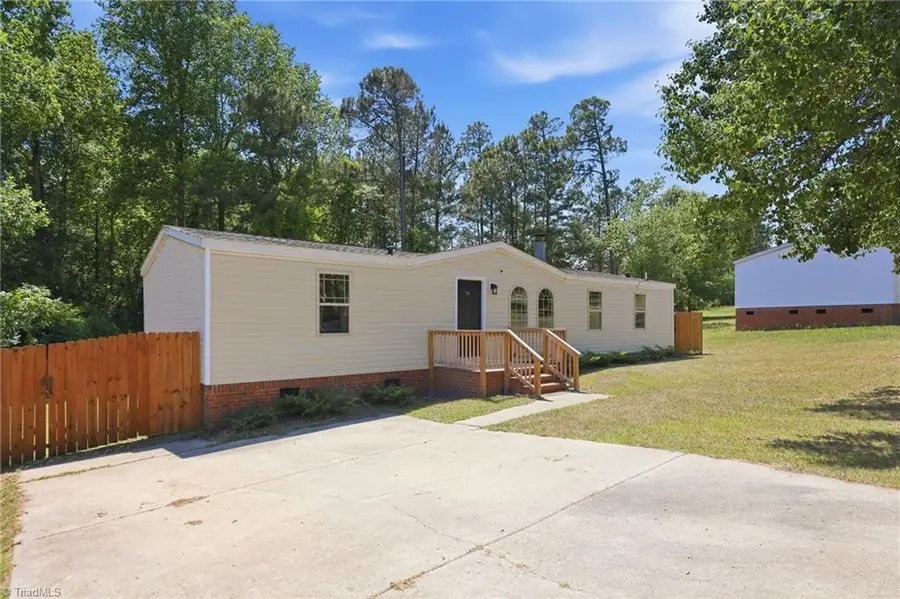 54 Brent Wood, Sanford, NC 27332 - #2