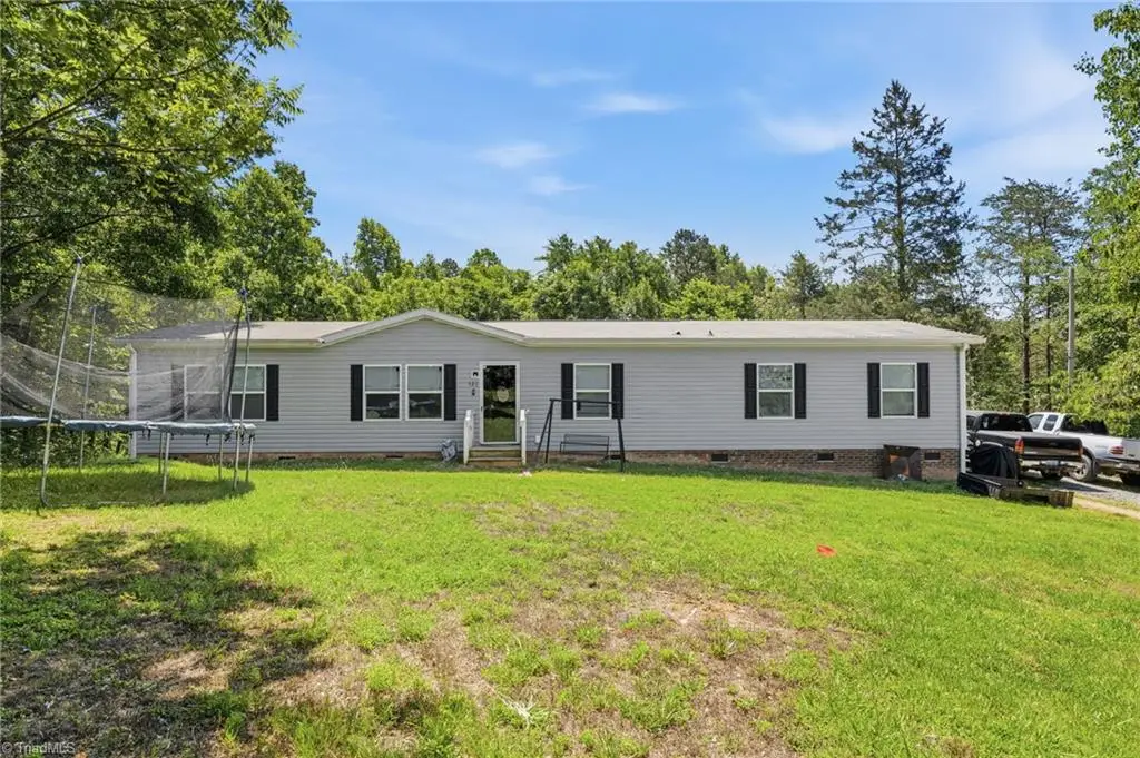 121 Sweetbriar Road, Thomasville, NC 27360 - #1