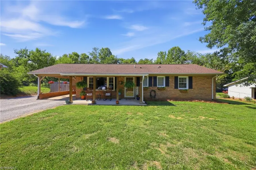 433 Belvue Drive, Mount Airy, NC 27030 - #2