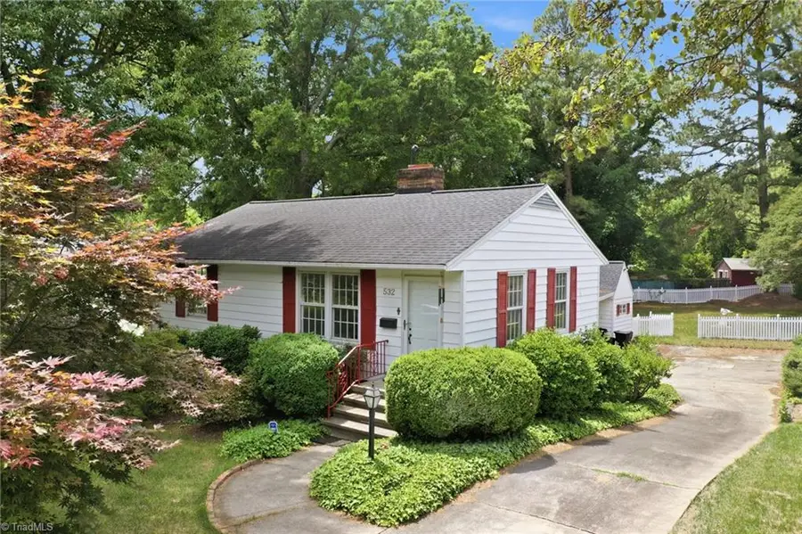 532 Central Avenue, Burlington, NC 27215 - #2