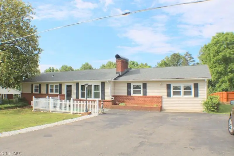 259 Chatham Road, Mount Airy, NC 27030 - #2