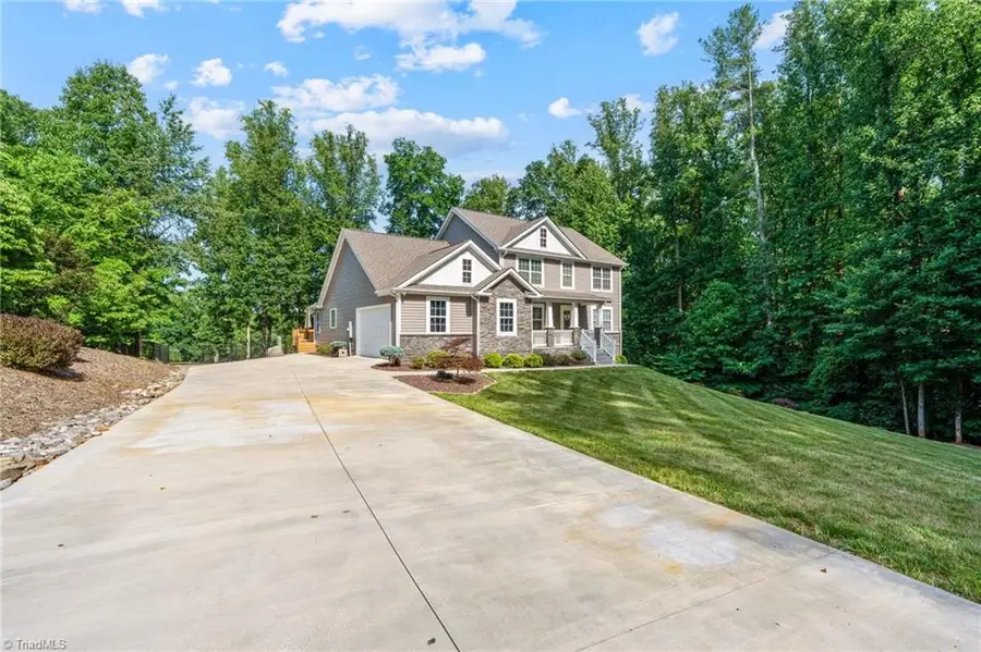 941 Forest Drive, Wilkesboro, NC 28697 - #2