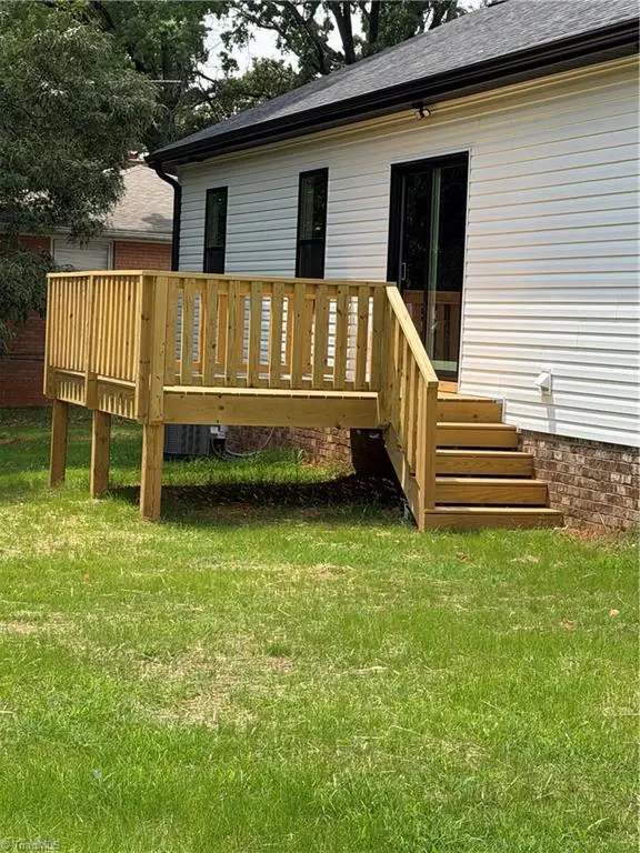 121 Smith Avenue, Lexington, NC 27292 - #3
