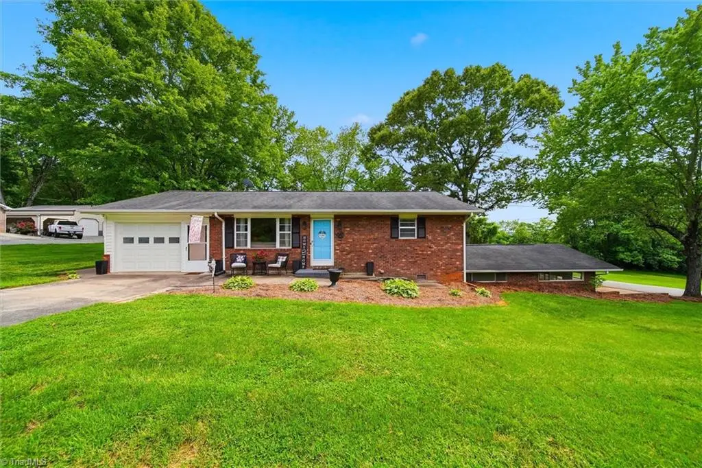 141 Marview Drive, Boonville, NC 27011 - #1