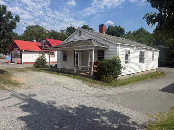 1938 E Market Street, Greensboro, NC 27401