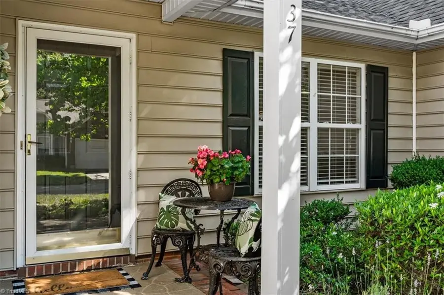 37 Mansfield Circle, Greensboro, NC 27455 - #2