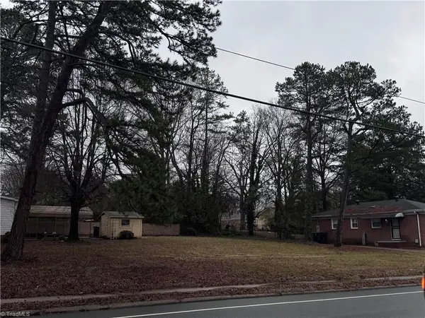 2100 Joe Louis Avenue, Greensboro, NC 27401
