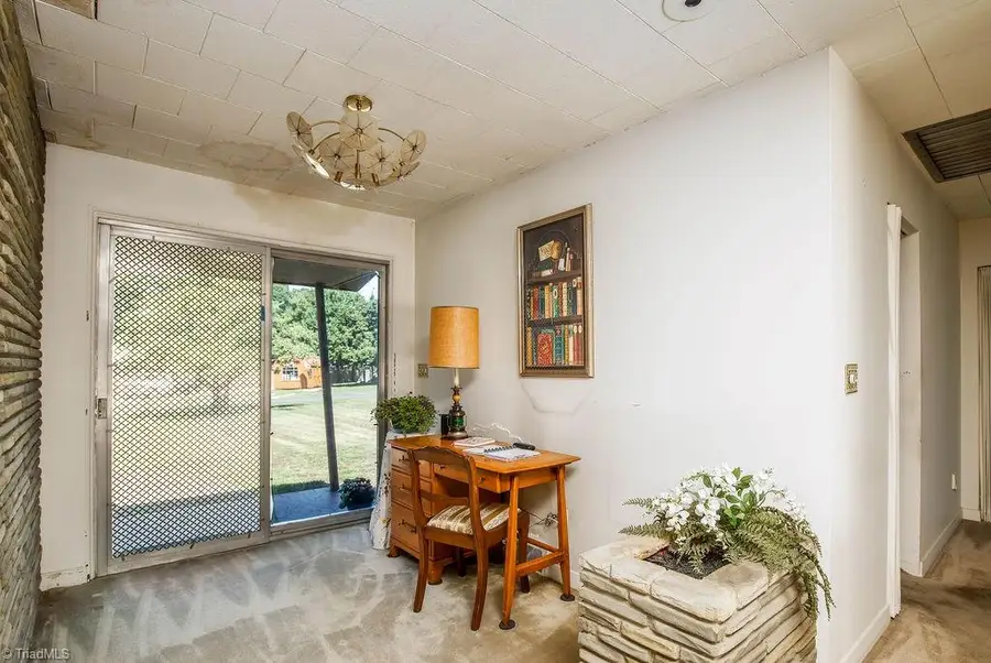 134 Maplewood Avenue, Thomasville, NC 27360 - #3