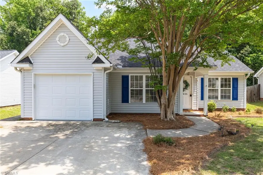 3925 Hickswood Forest Court, High Point, NC 27265 - #2