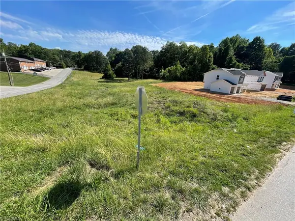 108 Longview Street #LON, Lexington, NC 27292