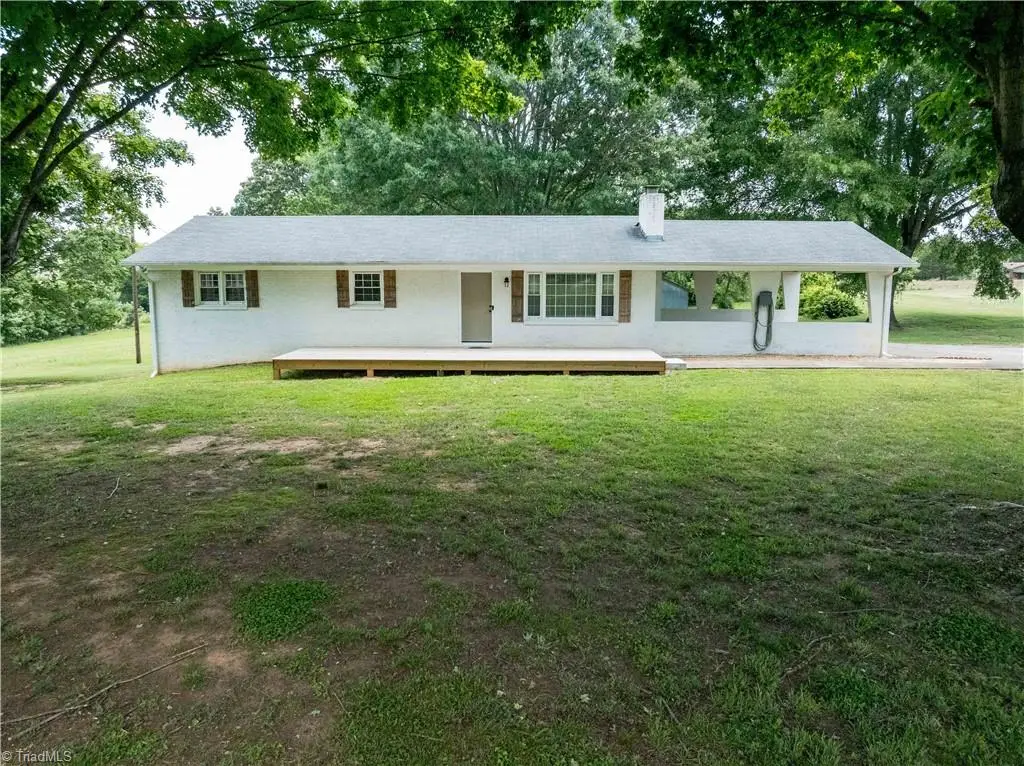 1440 Longtown Road, Boonville, NC 27011 - #1
