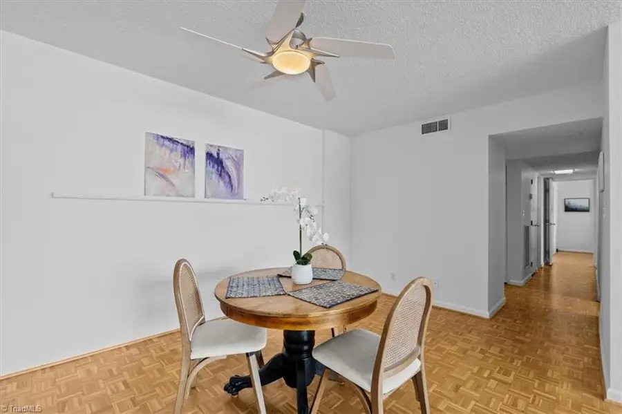 1101 N Elm Street #204, Greensboro, NC 27401 - #3