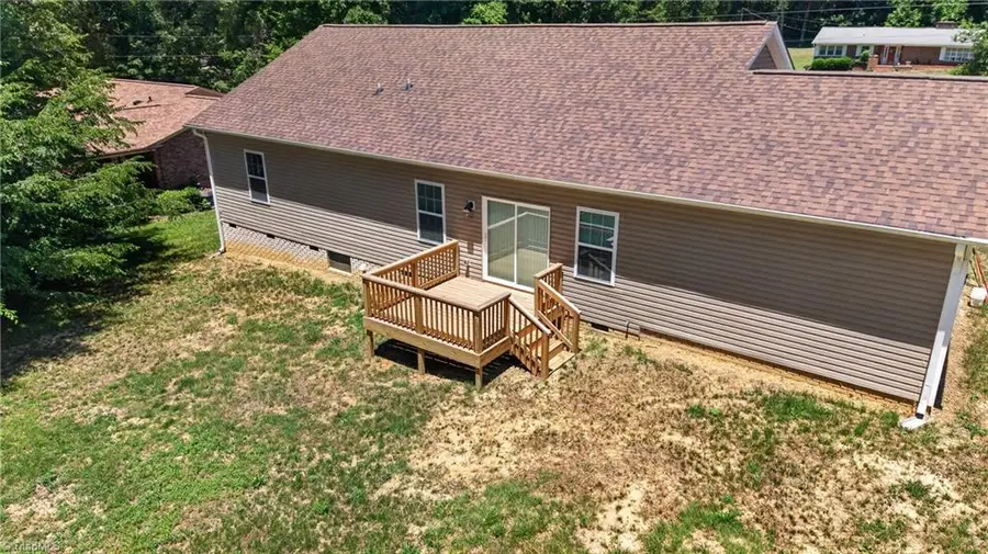 4218 Farlow Drive, Greensboro, NC 27406 - #3