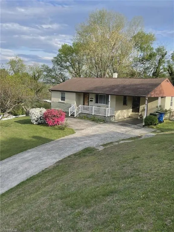 226 E Elm Street, Mount Airy, NC 27030 - #2