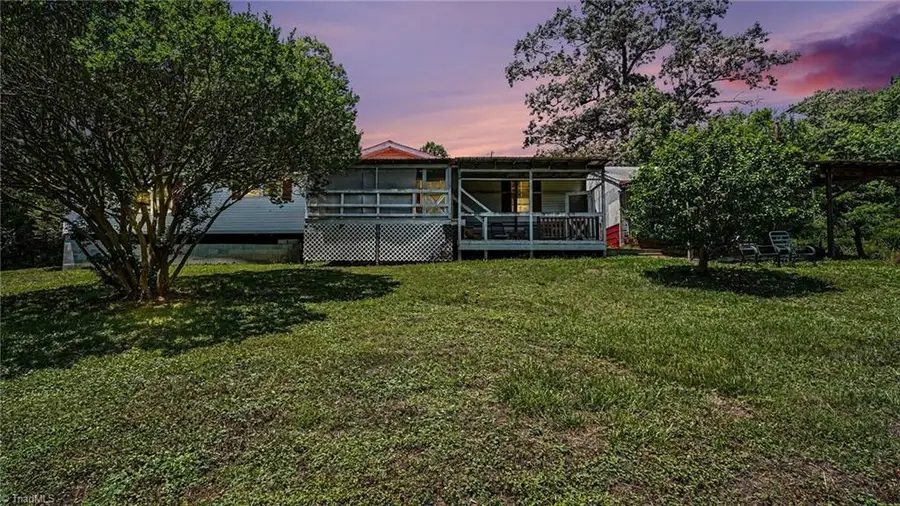 302 Queens Way, Randleman, NC 27317 - #2