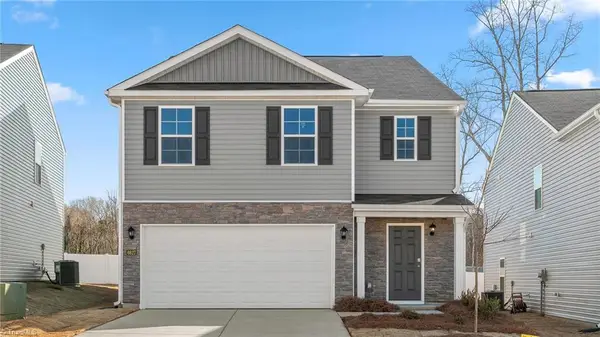 121 Beechwood Circle, Thomasville, NC 27360