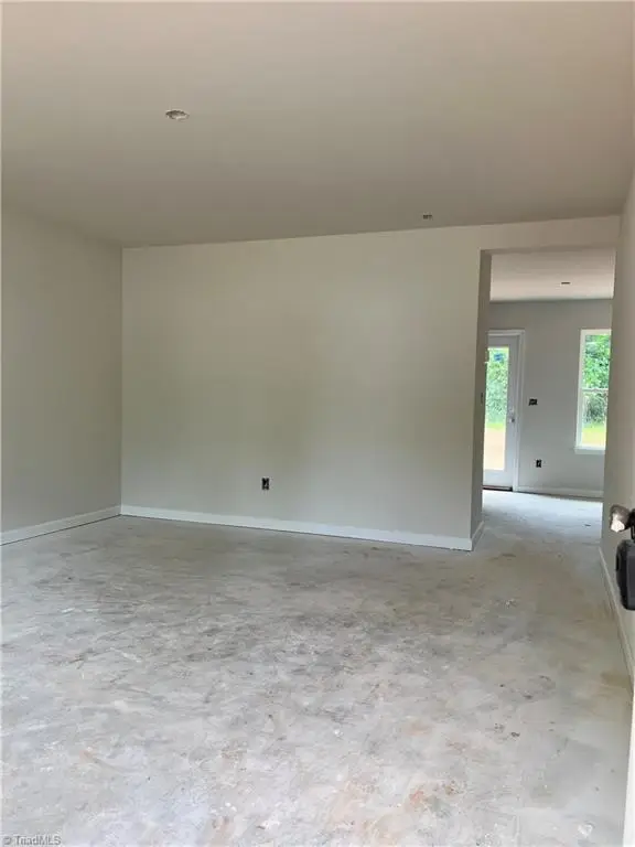 100 Longview Street, Lexington, NC 27295 - #3