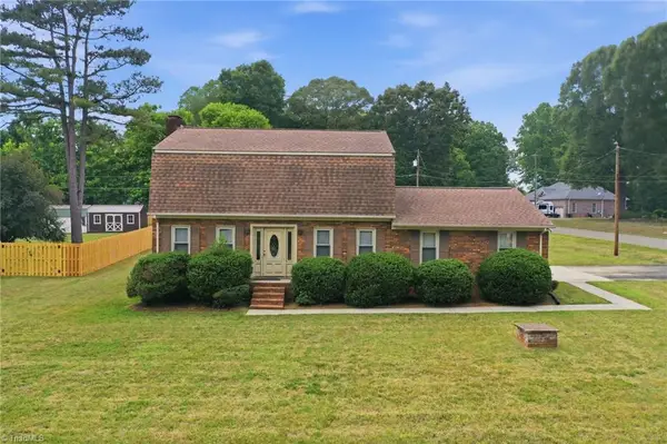 1003 Camelot Lane, Graham, NC 27253
