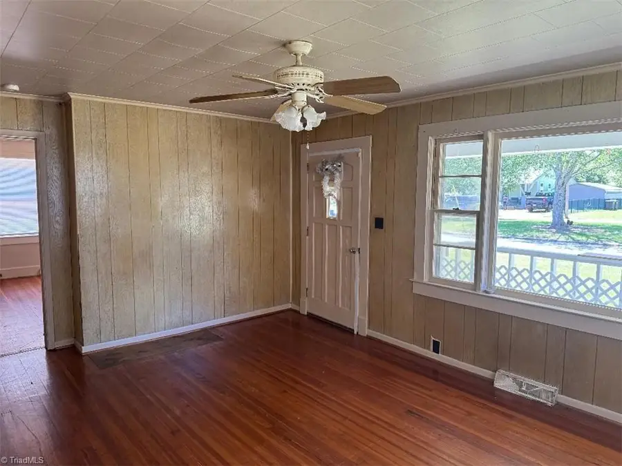 265 Broad Street, Lexington, NC 27295 - #2
