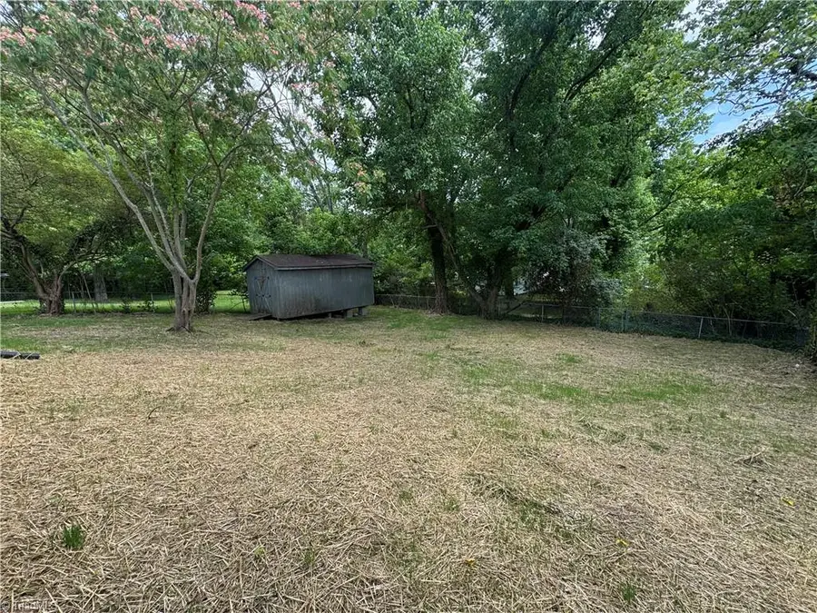 1674 Village Place, Winston Salem, NC 27127 - #2