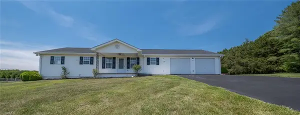 817 Holly Springs Road, Mount Airy, NC 27030