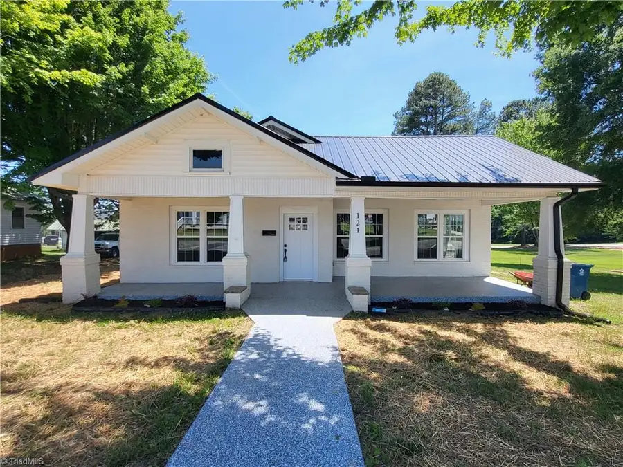 121 W Elm Street, Yadkinville, NC 27055 - #2