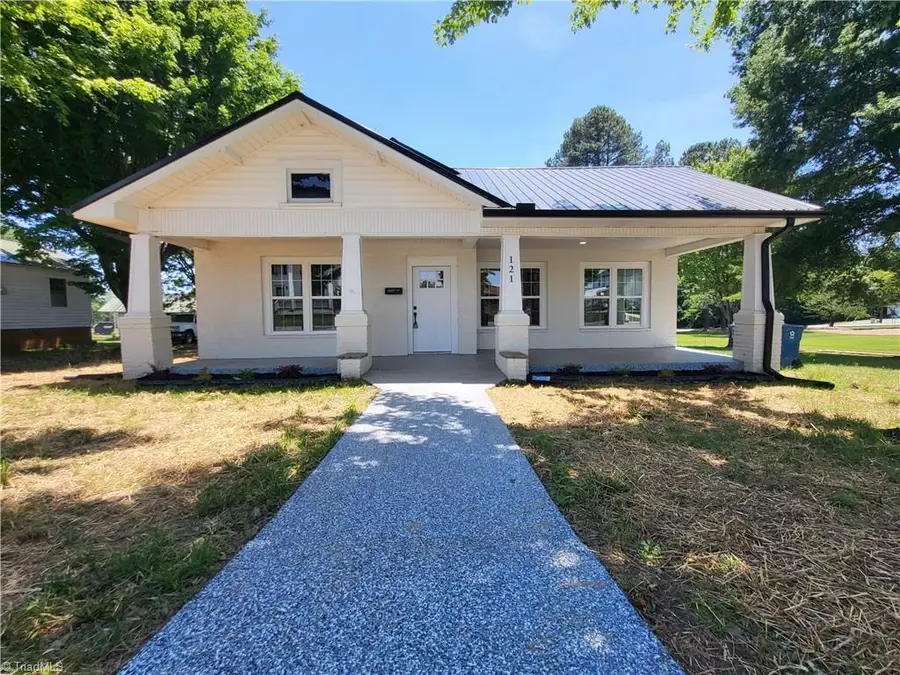 121 W Elm Street, Yadkinville, NC 27055 - #3