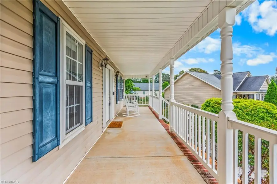 4430 Tipperary Place, Winston Salem, NC 27104 - #3