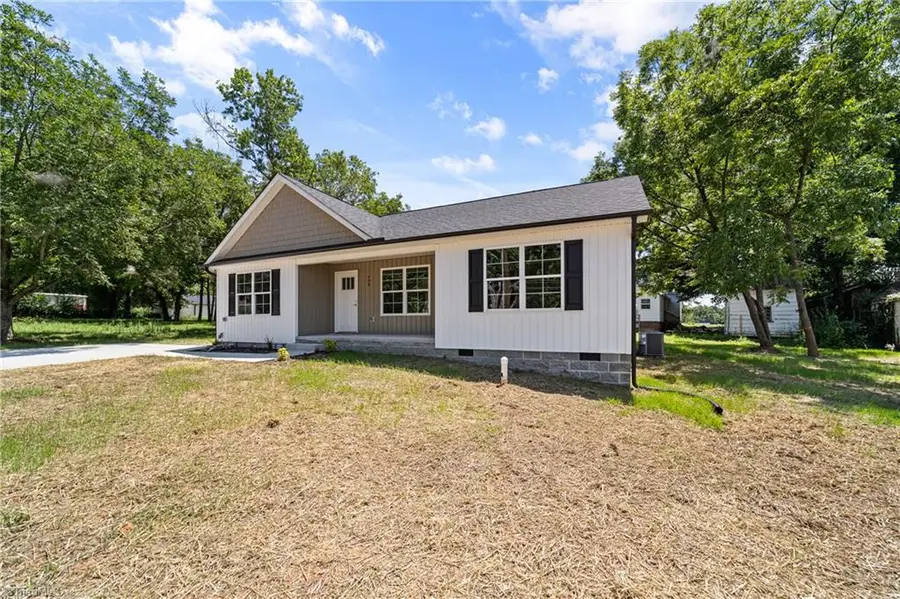 408 E Main Street, Yadkinville, NC 27055 - #3