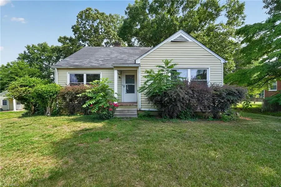 5413 Shattalon Drive, Winston Salem, NC 27106 - #2