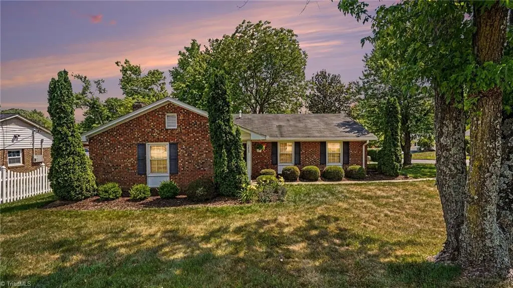 1805 W Vandalia Road, Greensboro, NC 27406 - #1