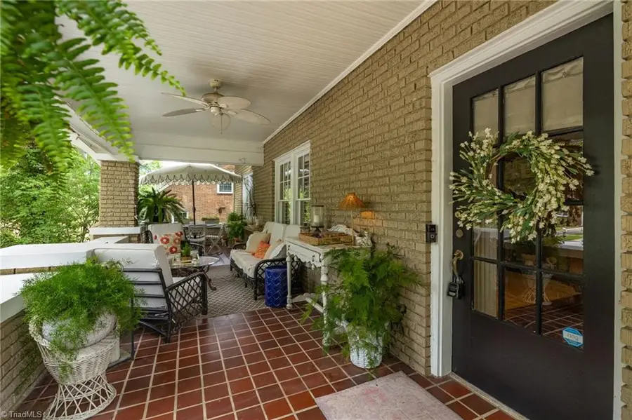 910 Courtland Street, Greensboro, NC 27401 - #3
