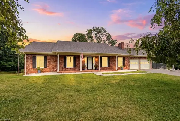 1692 Pads Road, North Wilkesboro, NC 28659