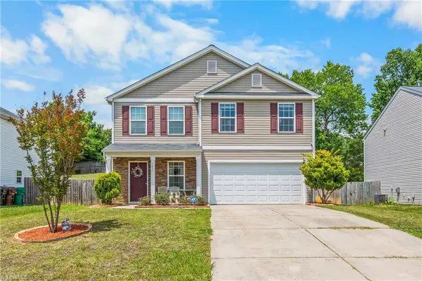 1671 Carthage Lane, High Point, NC 27260