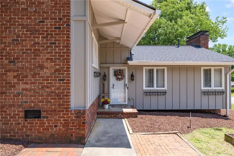 2302 Running Brook Drive, Greensboro, NC 27408 - #2