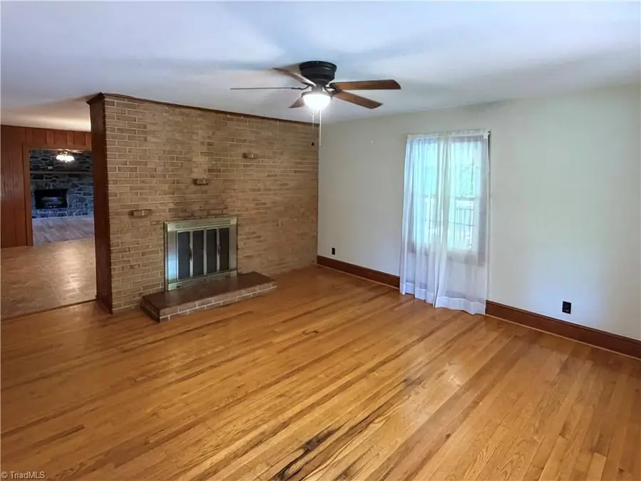 176 Robin Road, Elkin, NC 28621 - #3