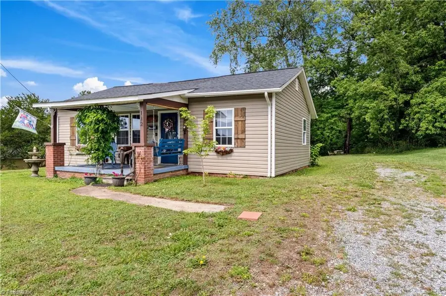 112 Hillcrest Street, Jonesville, NC 28642 - #3