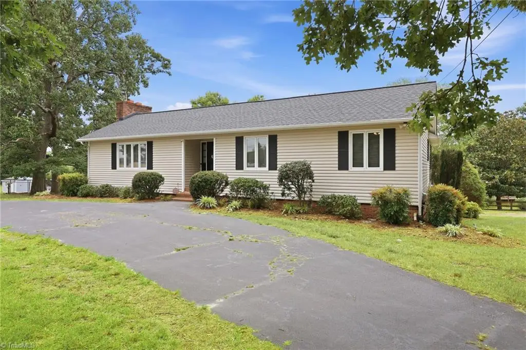 312 Aldridge Road, Archdale, NC 27263 - #1
